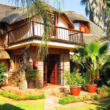 Meerhof Lodge Hartbeespoort Buitenkant foto