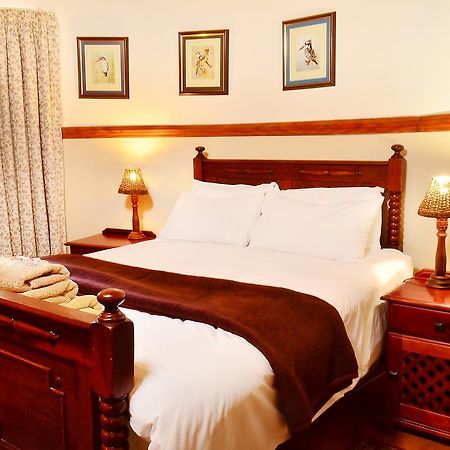 Meerhof Lodge Hartbeespoort Buitenkant foto