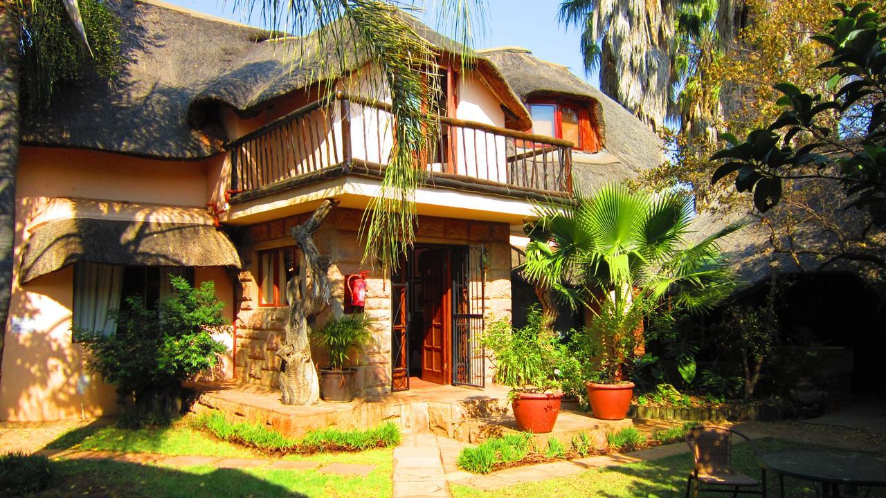 Meerhof Lodge Hartbeespoort Buitenkant foto