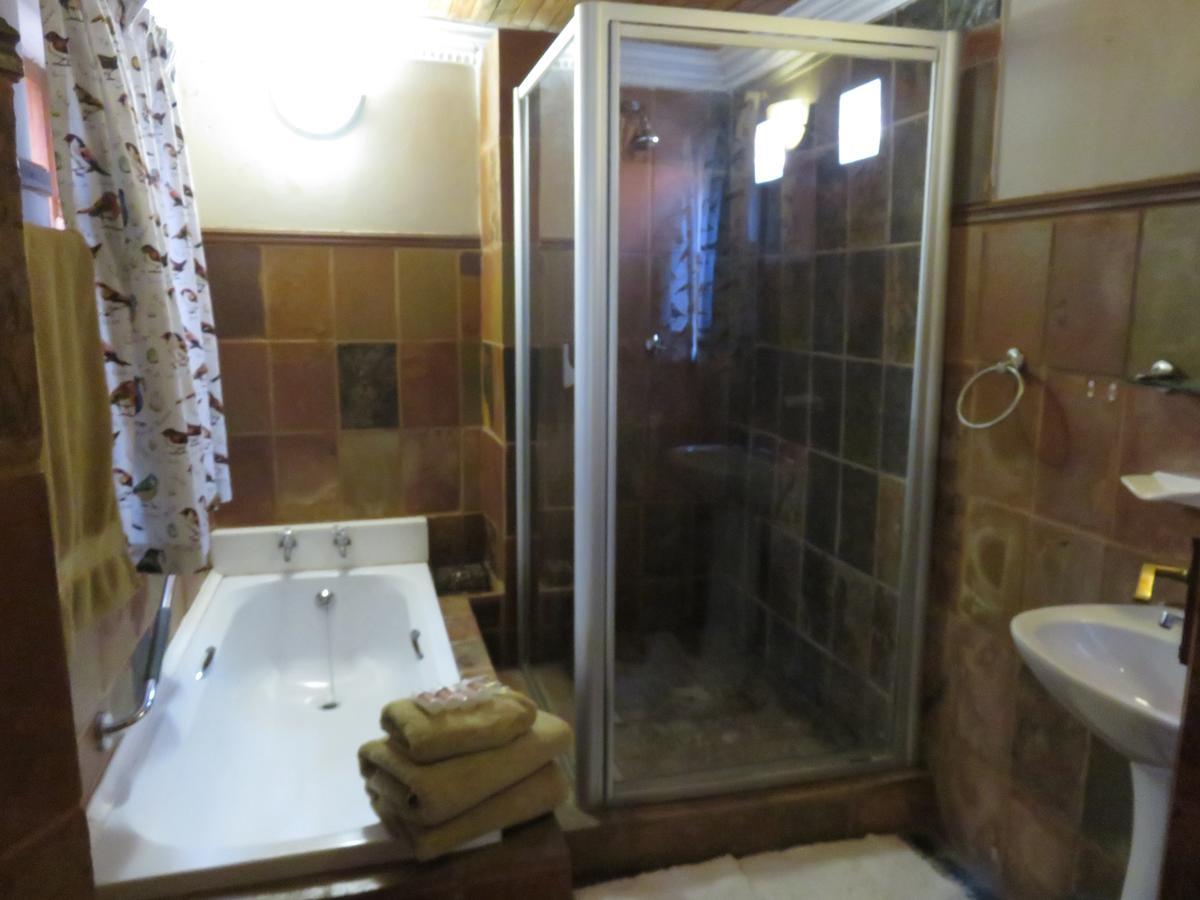 Meerhof Lodge Hartbeespoort Buitenkant foto