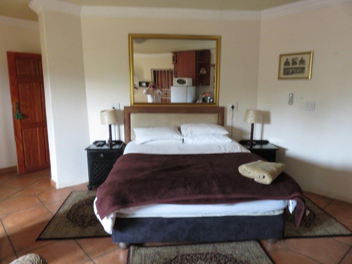 Meerhof Lodge Hartbeespoort Buitenkant foto