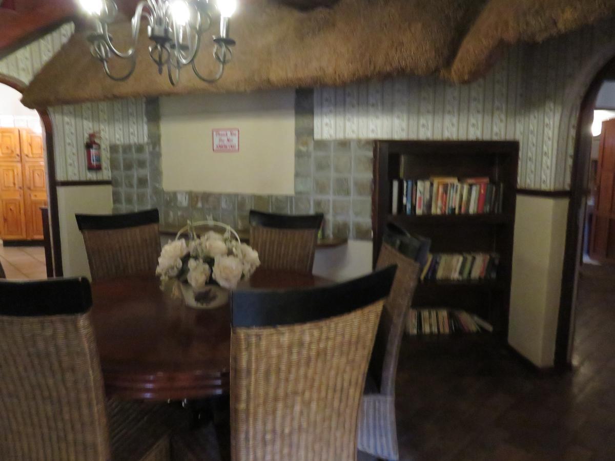 Meerhof Lodge Hartbeespoort Buitenkant foto