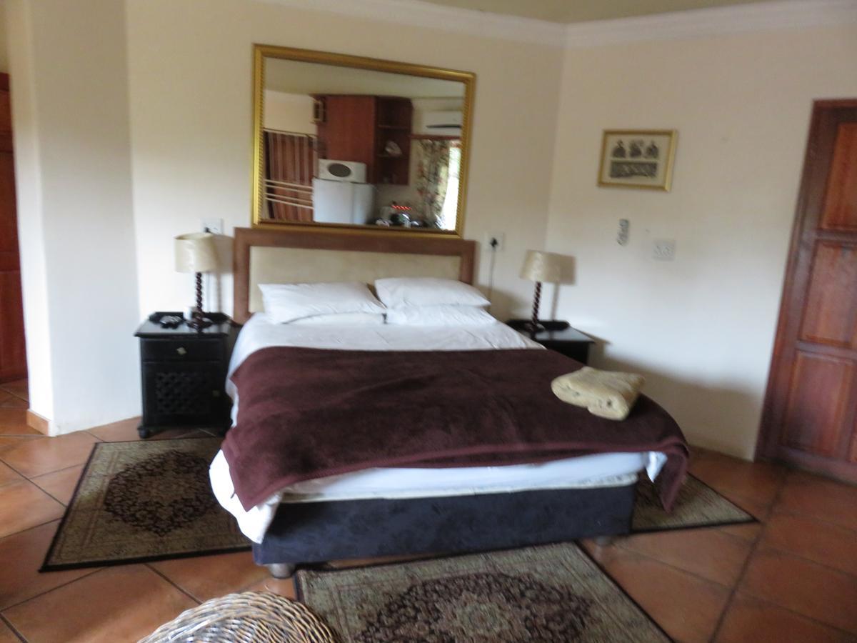 Meerhof Lodge Hartbeespoort Buitenkant foto