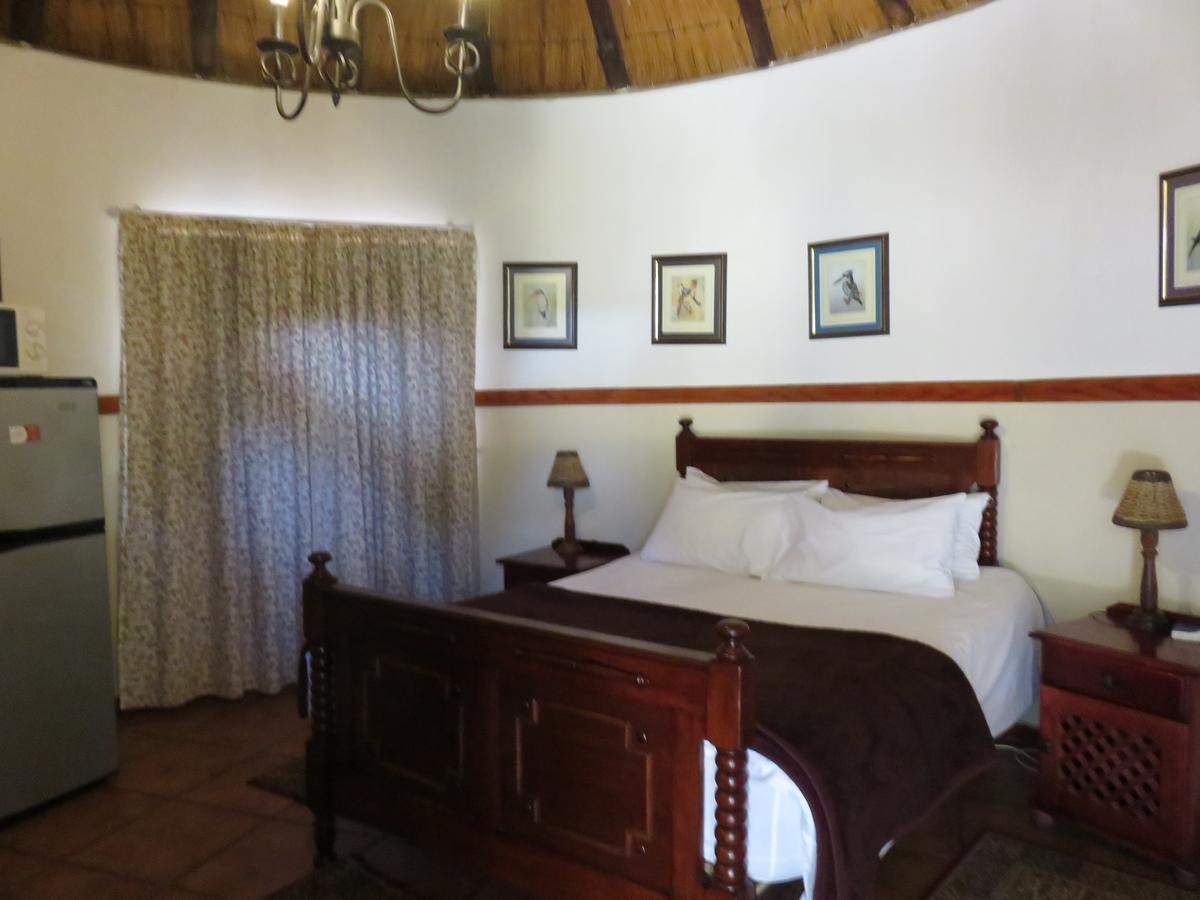 Meerhof Lodge Hartbeespoort Buitenkant foto